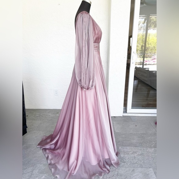 Mac Duggal Evening 67414D Long Sleeve Deep V-Neck Gown Size 4 Prom Pageant Dress - Picture 7 of 11